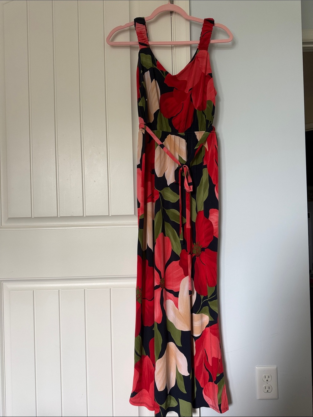 Gilli Floral Maxi Dress in Black, Red, Green